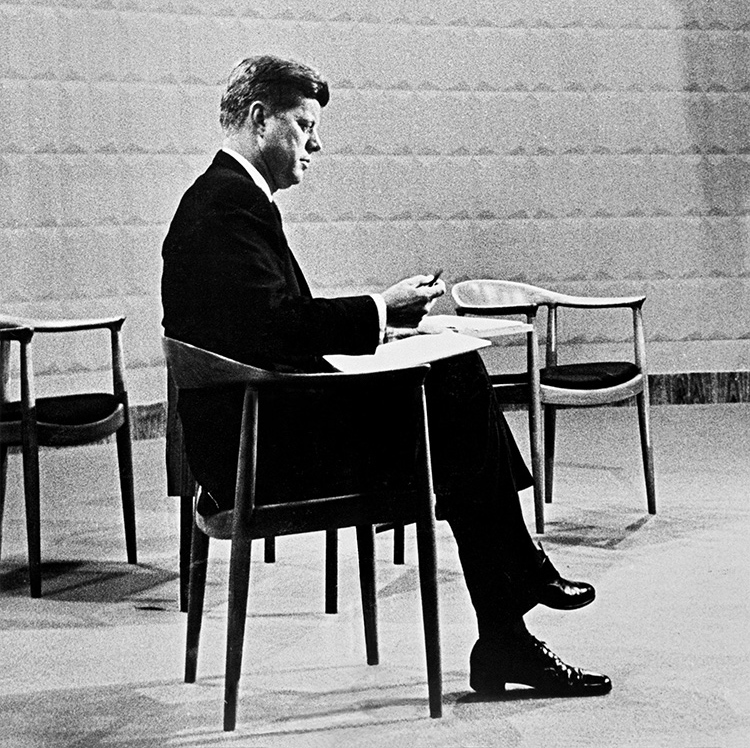Ghế Kennedy II - huyền thoại của mẫu ghế đẹp nhất thế giới