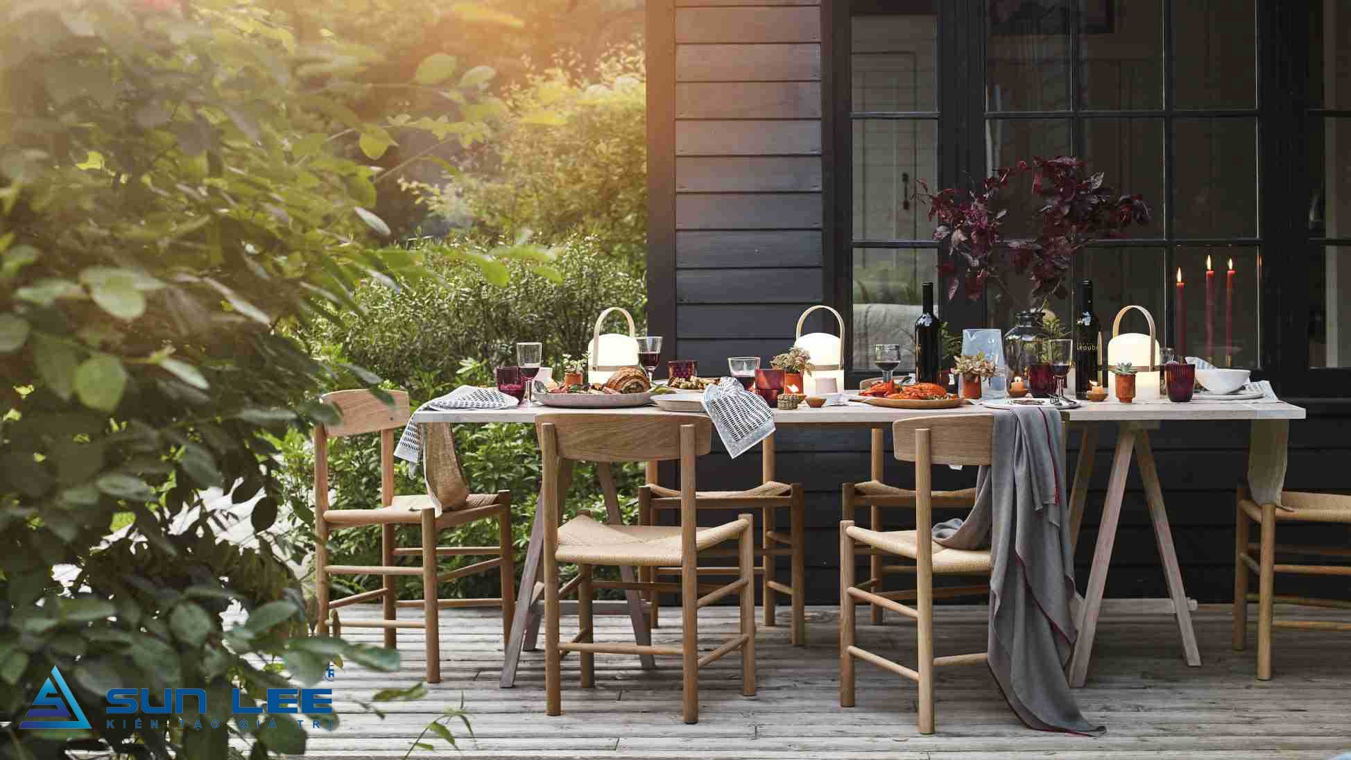 Thiết kế quán cafe sân vườn không chỉ là việc trang trí một không gian, mà là tạo ra một trải nghiệm độc đáo