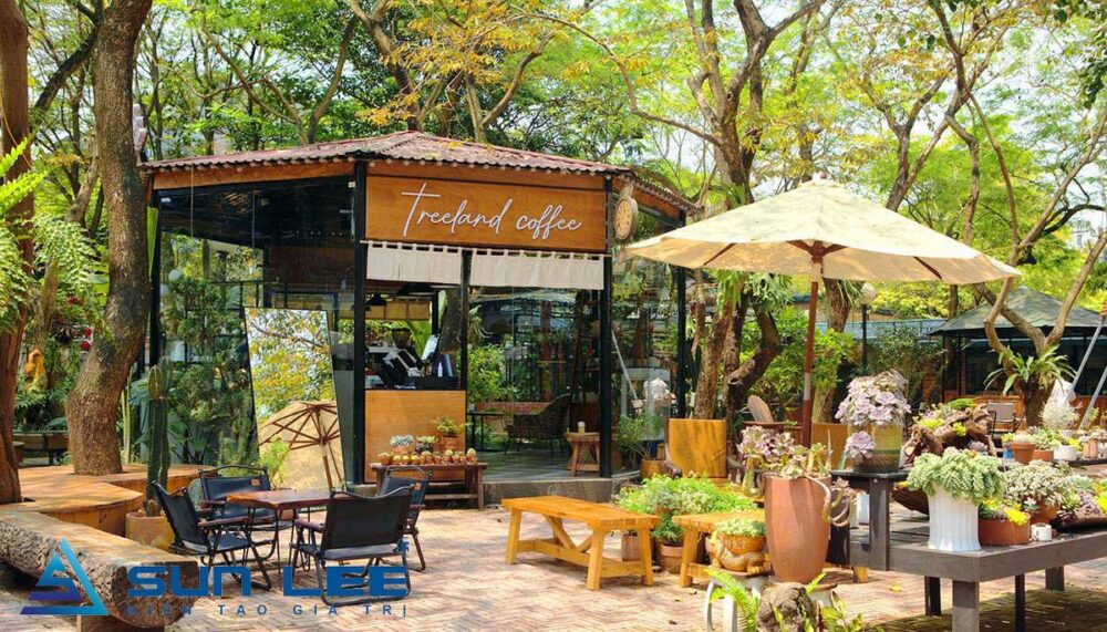 Thiết kế quán cafe sân vườn không chỉ là việc trang trí một không gian, mà là tạo ra một trải nghiệm độc đáo